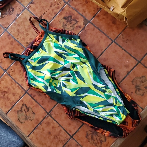 Speedo Endurance+ Turbo Stroke Flyback Swimsuit - Picture 13 of 13